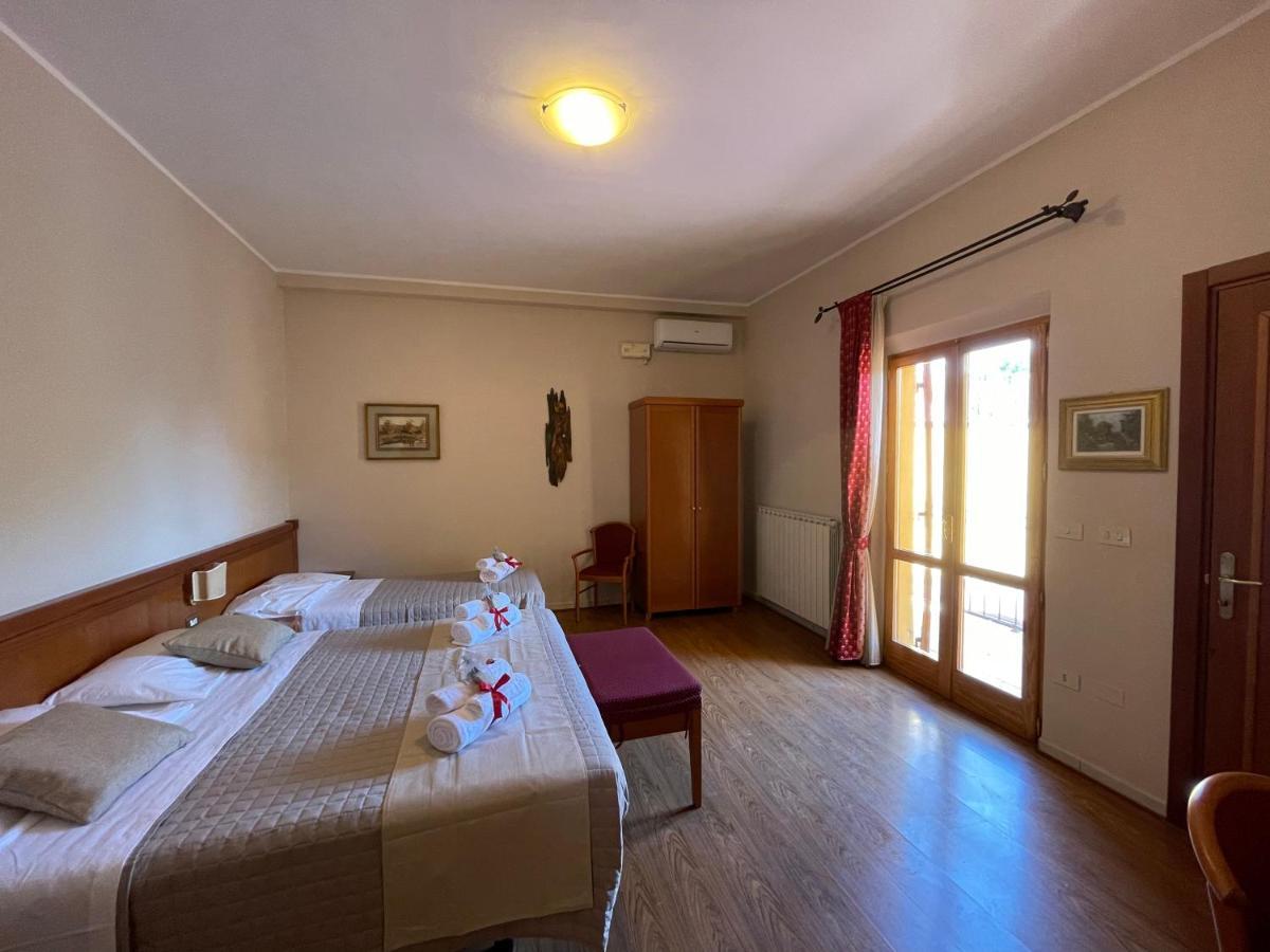 La Terrazza Dei Ciliegi Hotel Santa Maria Degli Angeli  Exterior foto